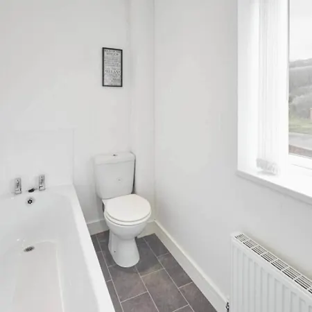 2-bedroom Serviced In Skinningrove 6